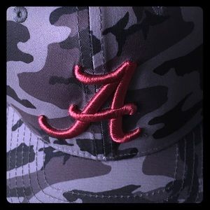 Nike licensed collegiate baseball cap Alabama camo